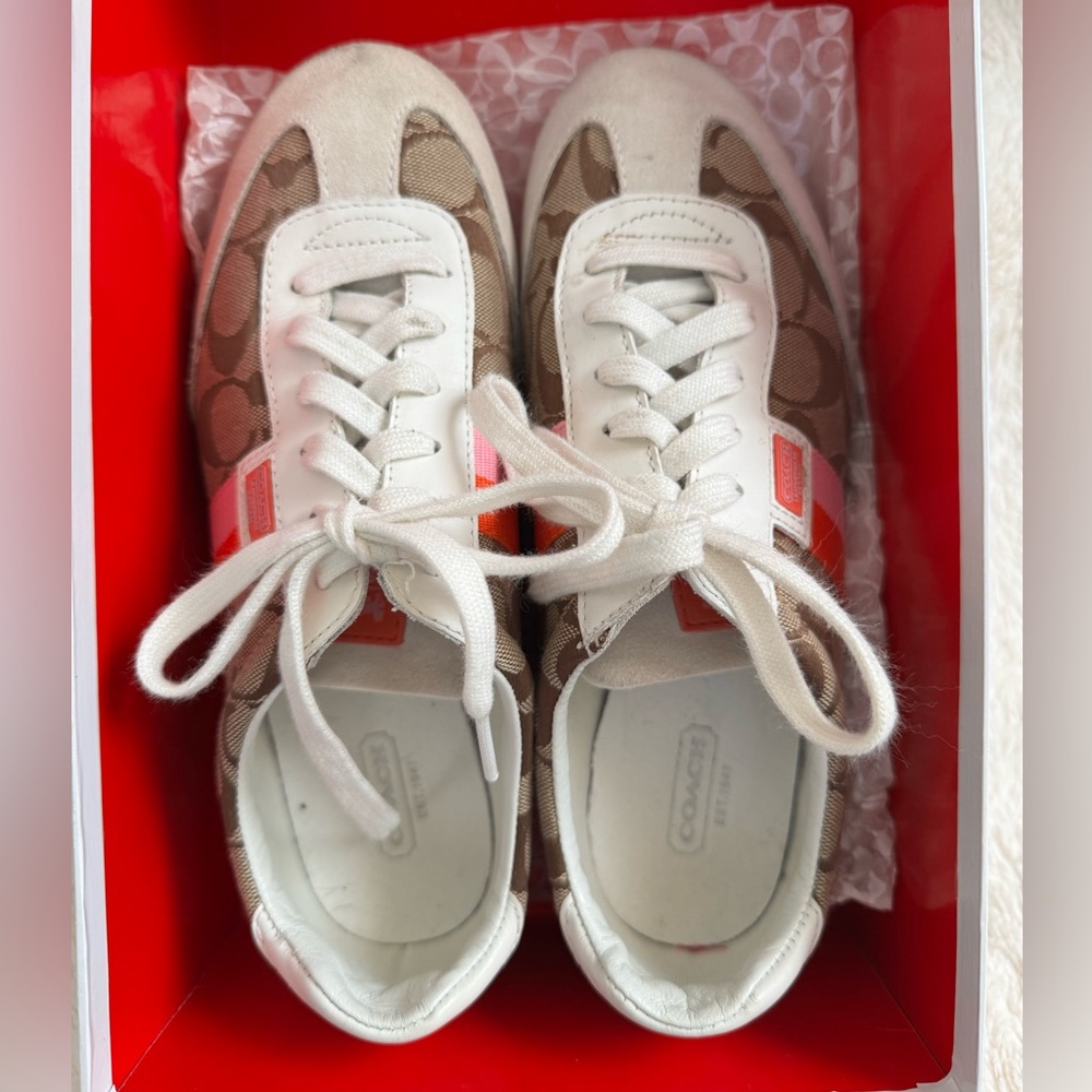 Coach White and Brown SIGNATURE C Sneakers with pink and orange accents. Size 8